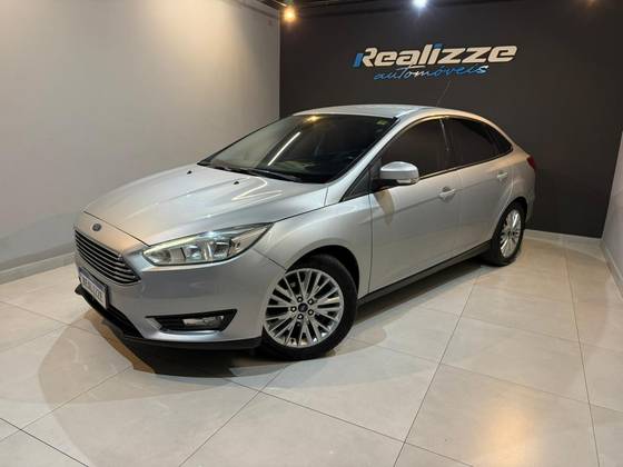 FORD FOCUS 2.0 SE PLUS 16V FLEX 4P POWERSHIFT